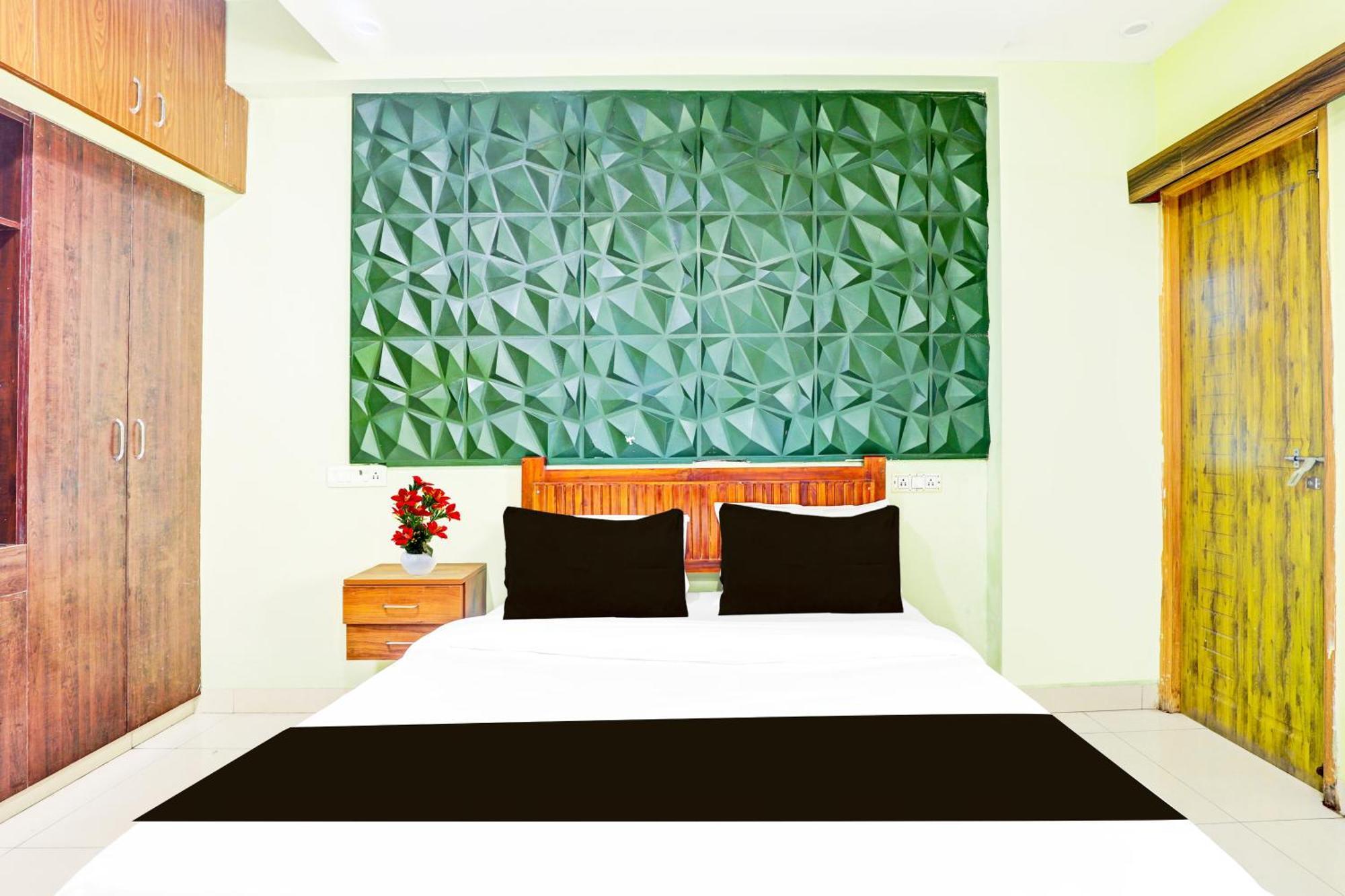 Collection O Ramapuram Chennai Hotel Exterior photo